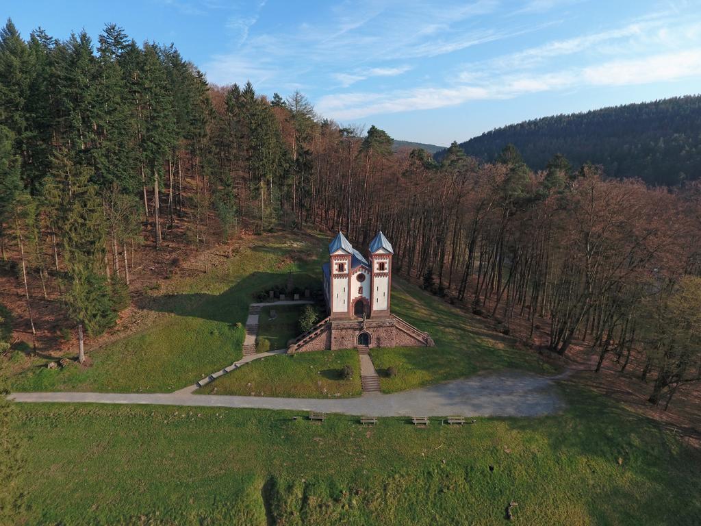 Naturhotel Ruegers Forstgut เมสเพลบรุนน์ ภายนอก รูปภาพ