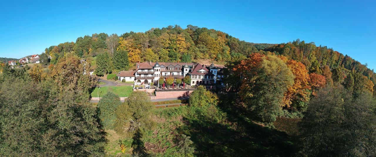 Naturhotel Ruegers Forstgut เมสเพลบรุนน์ ภายนอก รูปภาพ