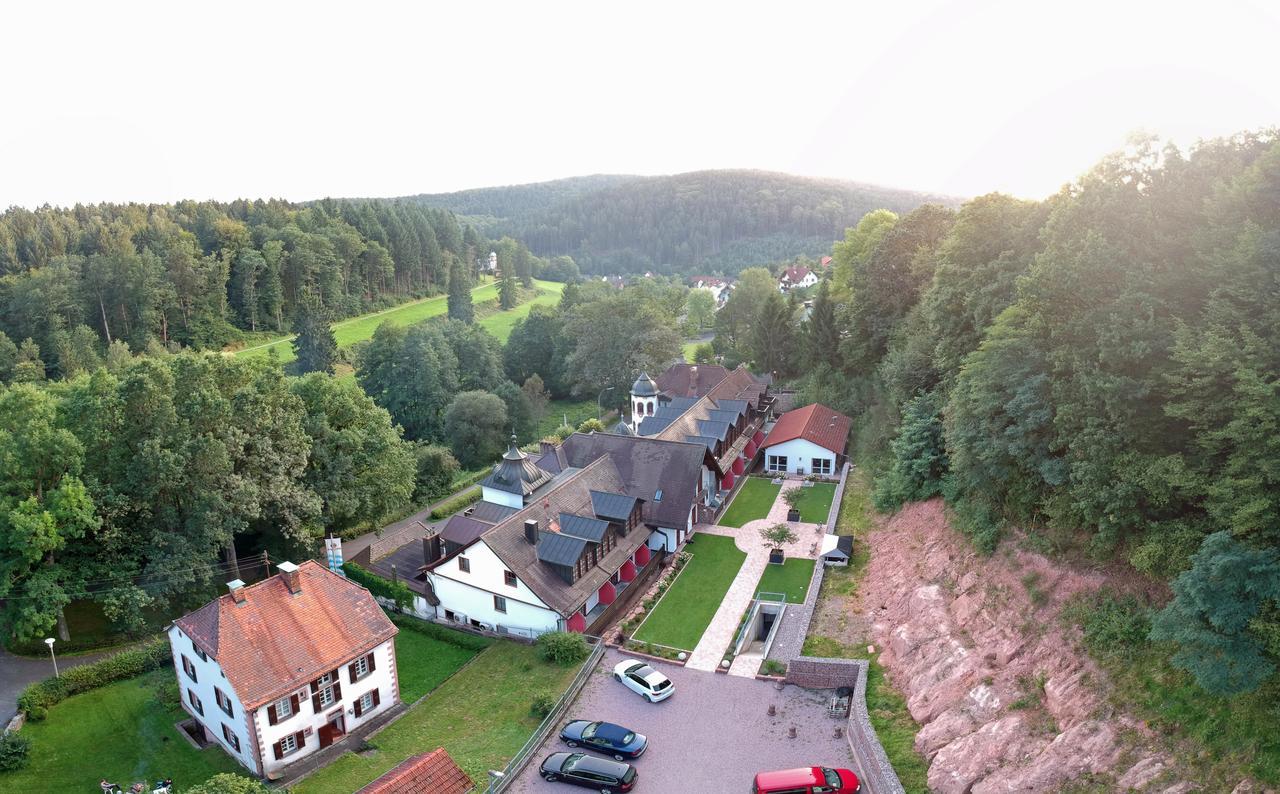 Naturhotel Ruegers Forstgut เมสเพลบรุนน์ ภายนอก รูปภาพ