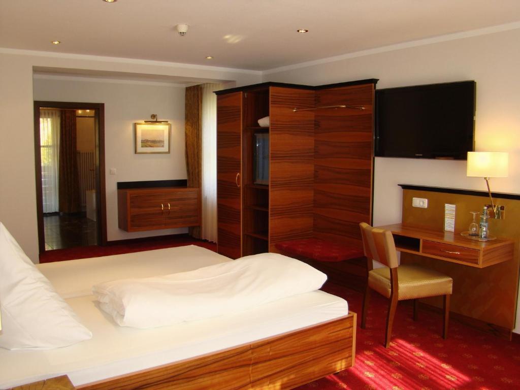 Naturhotel Ruegers Forstgut เมสเพลบรุนน์ ห้อง รูปภาพ